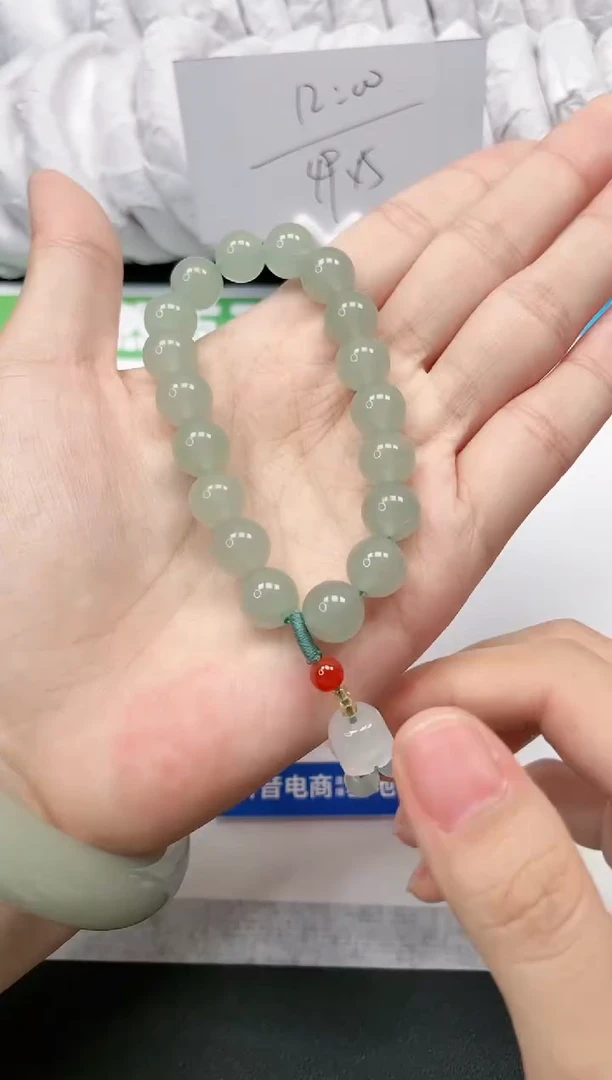 石英质玉手镯未镶嵌手链