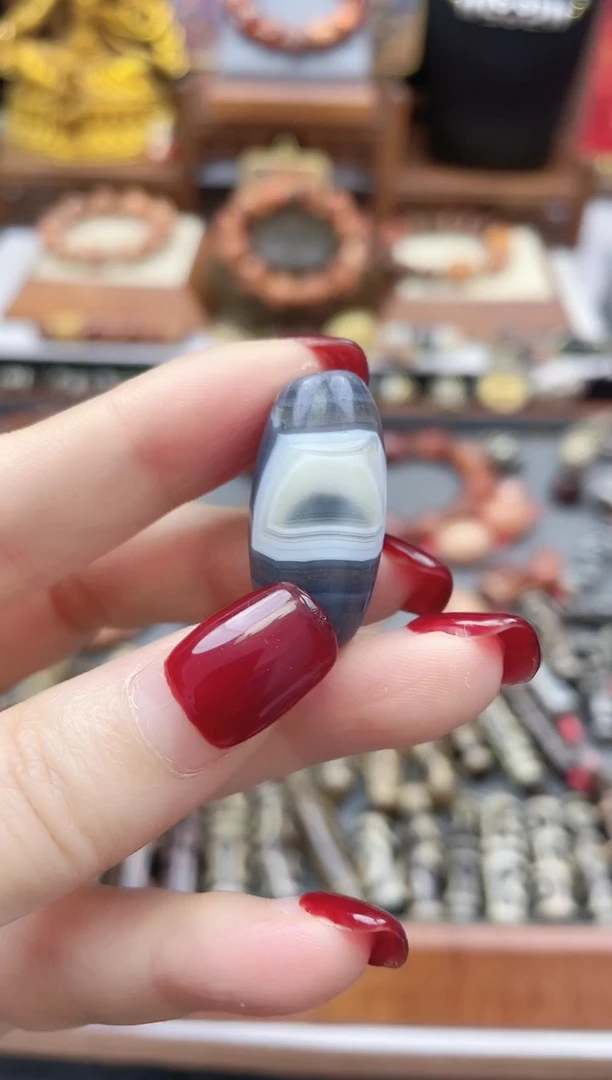 玛瑙/玉髓散珠天然缠丝单珠