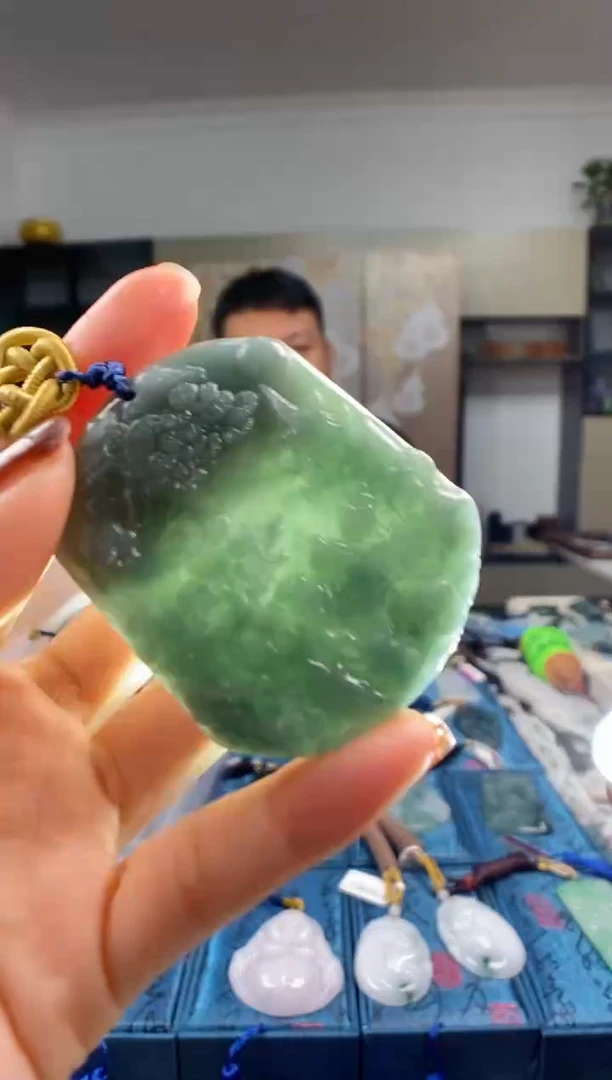 颈饰未镶嵌翡翠多样性发其一