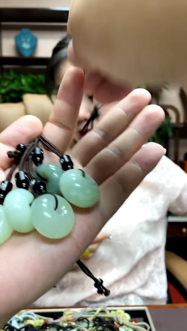 岫玉未镶嵌吊坠多样性发货其中发一