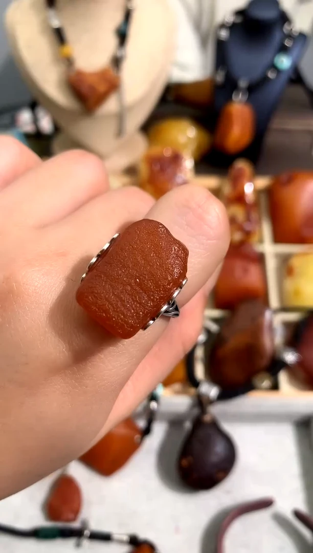 【闪购商品】蜜蜡裸石未镶嵌似玉