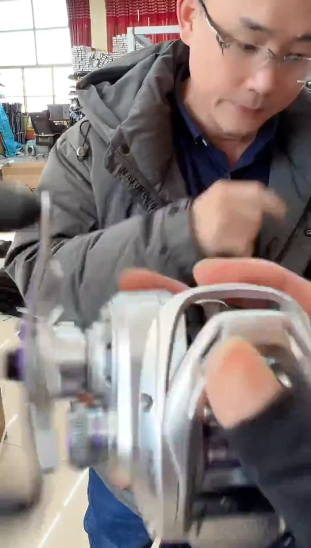 嗷嗷叫右手水滴轮一个