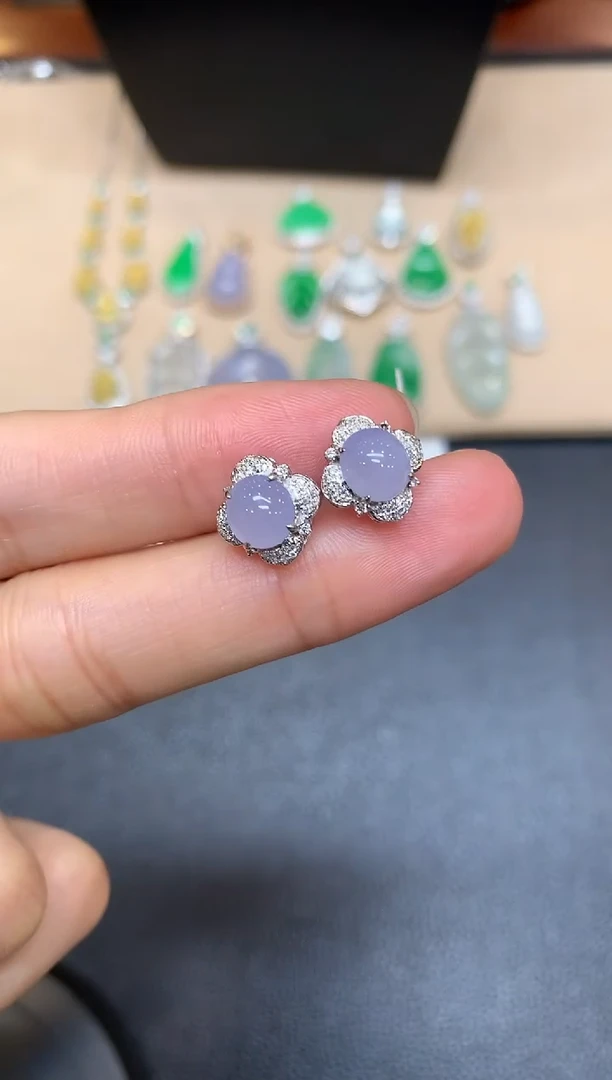 18K金镶嵌翡翠耳饰蛋面【无服务费