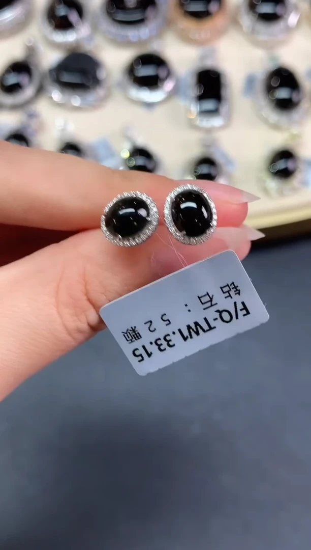 18K金镶嵌翡翠耳饰墨翠耳饰|3980多样性发其一