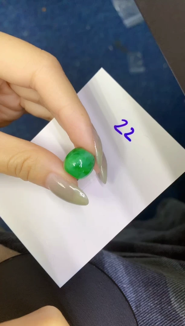翡翠未镶嵌颈饰缅甸天然翡翠A货