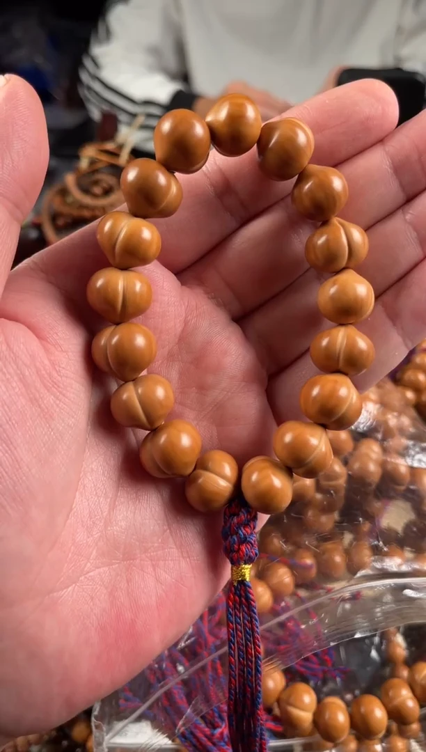 吊坠猴头核桃王胖子文玩工作室屁桃15左右338