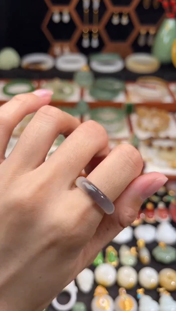 未镶嵌戒指和田玉13