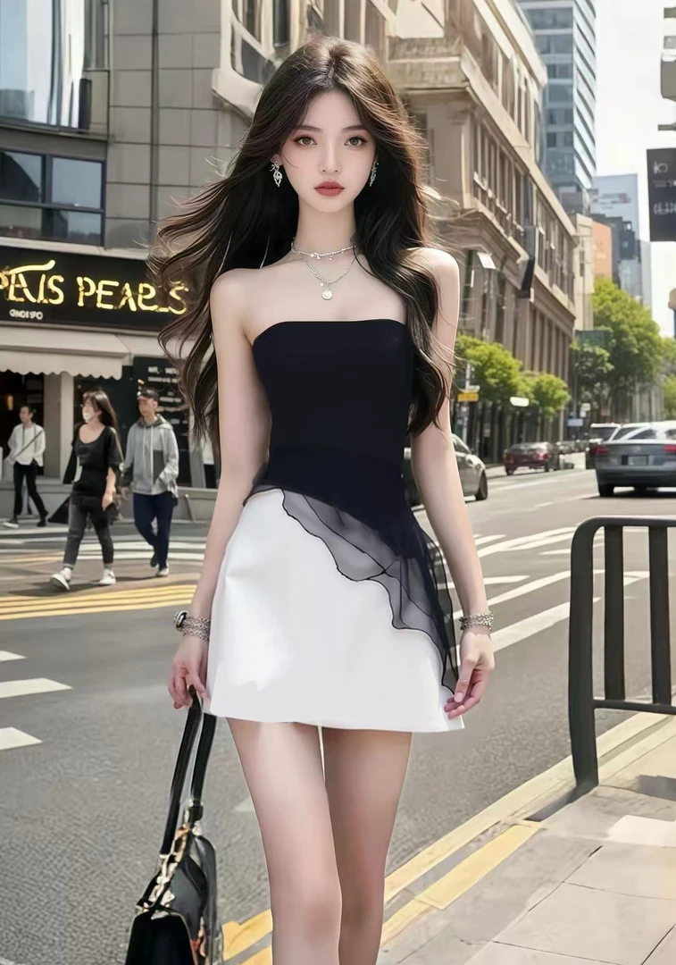 【现货】气质纯欲千金风撞色一字肩抹胸设计感修身收腰包臀连衣裙女