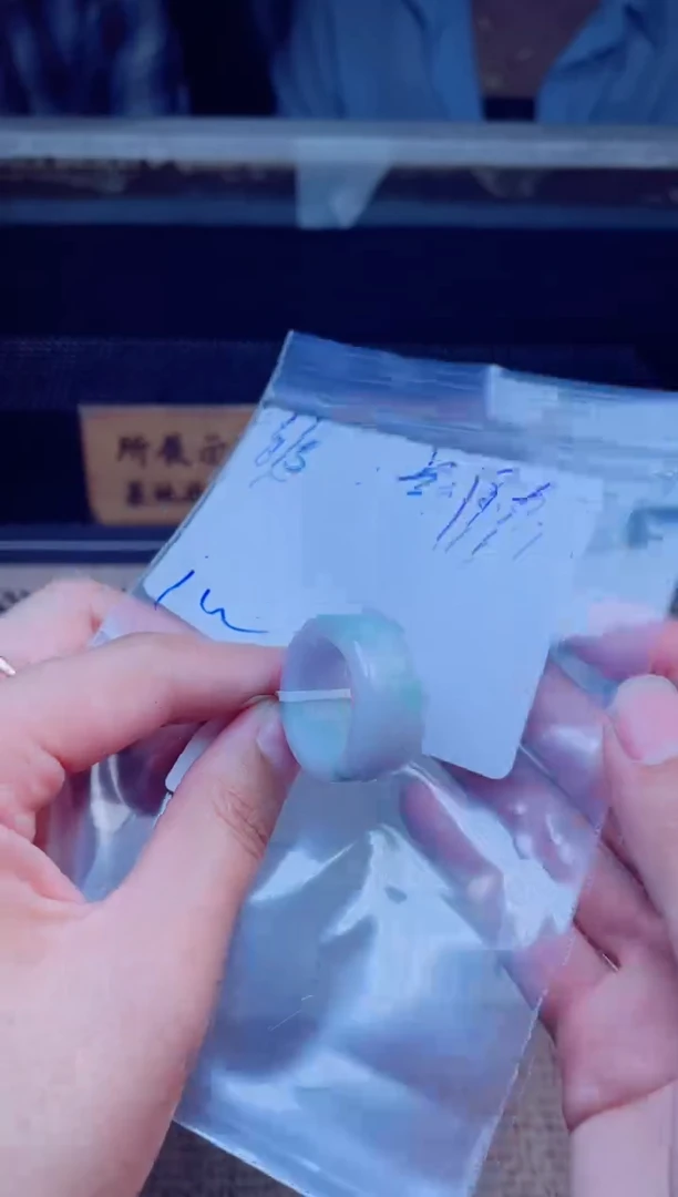 翡翠戒指未镶嵌戒圈