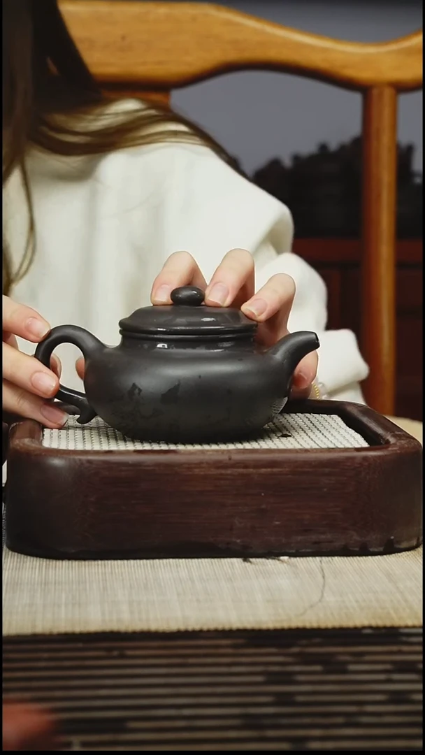 茶壶紫砂270CC