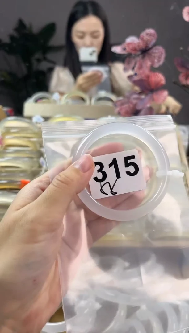 玛瑙/玉髓手镯未镶嵌315