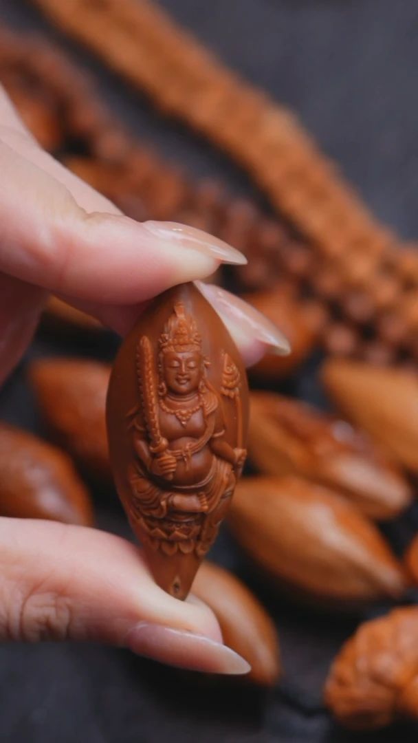 手串橄榄核虚空藏菩萨，牛