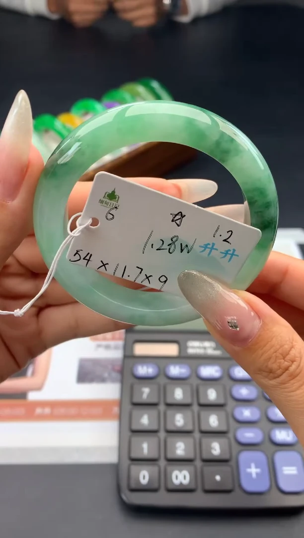 未镶嵌手镯翡翠翡翠自带#送人#，假一赔三