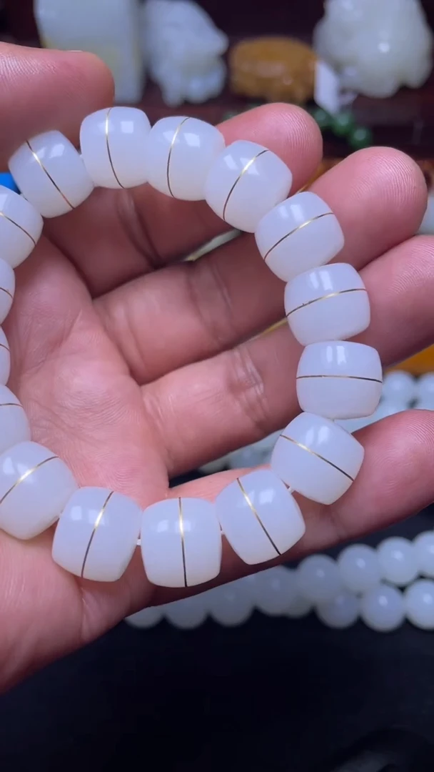 和田玉未镶嵌吊坠(不含链)和田玉