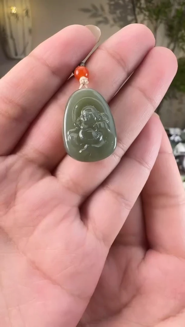 和田玉未镶嵌颈饰逍遥佛