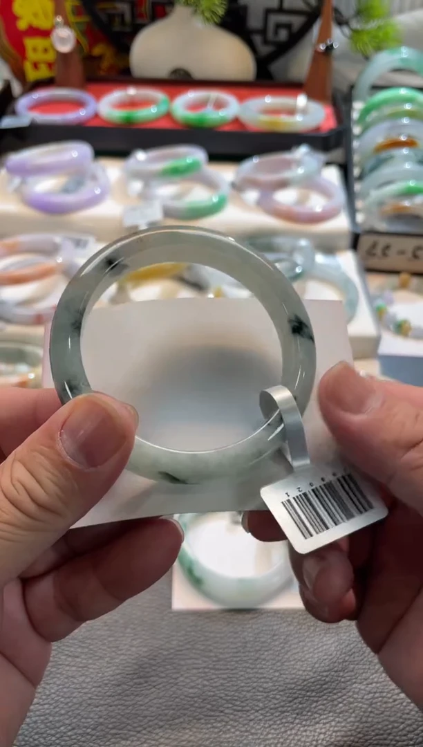 未镶嵌手镯翡翠80号链接 有纹裂 58正圈