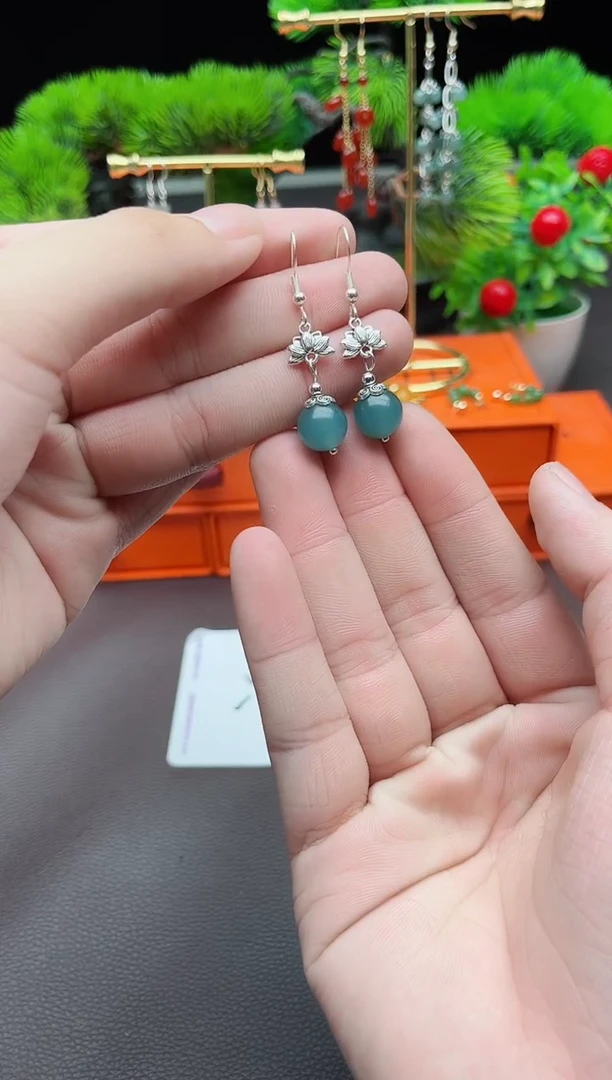 石英质玉（天山翠）银S925镶嵌耳饰237