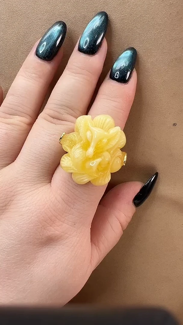 琥珀颈饰未镶嵌戒指
