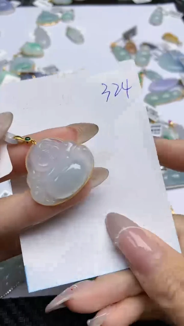 【闪购商品】翡翠颈饰18K金镶嵌 天然翡翠A货