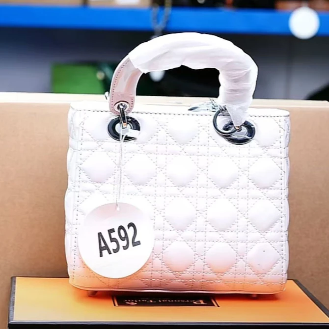 【A592】真皮女包 21*7*17