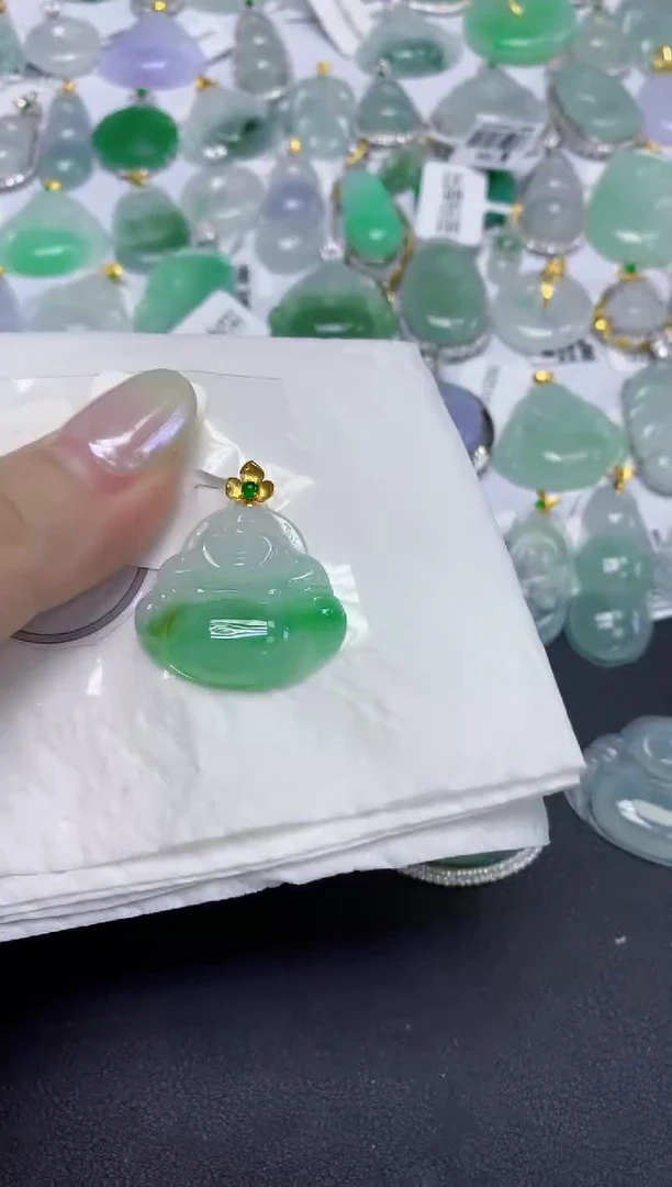 颈饰18K金镶嵌翡翠天然缅甸翡翠A货百元以上9元证书费自理