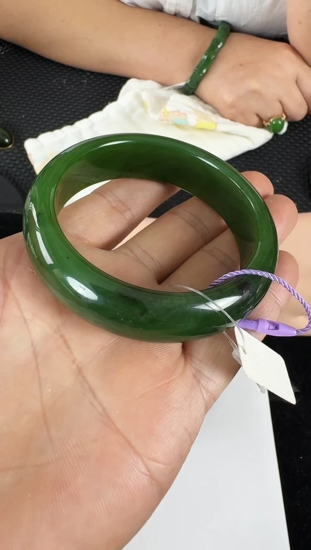 和田玉（碧玉）手镯未镶嵌约58*17*10MM