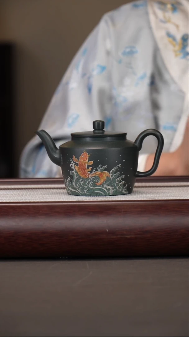 茶壶紫砂赵克南/绿泥/折肩宫灯/220c