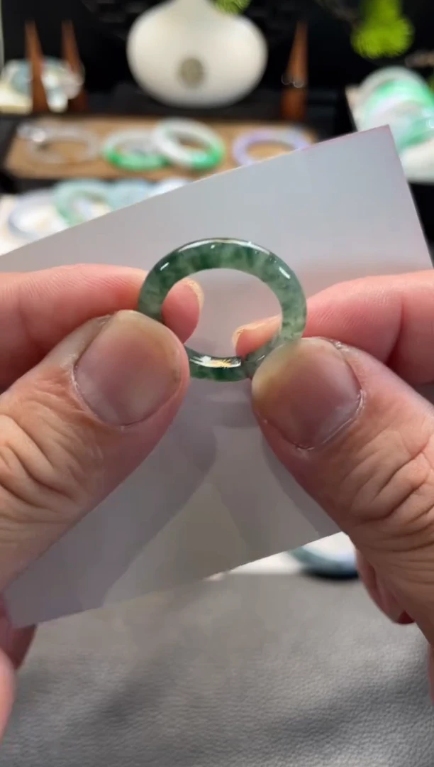未镶嵌戒指翡翠67号链接 有纹裂 1718
