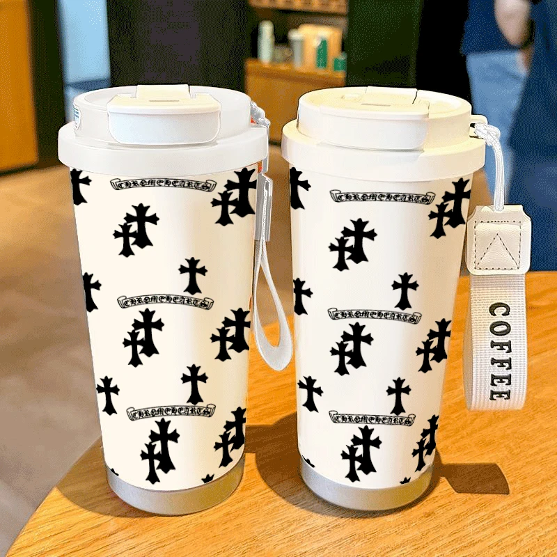 克罗心十字花满印随行杯！奶油白+黑潮到窒息 带挂绳巨便携