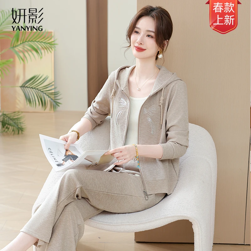 妍影春季新款妈妈装休闲运动套装气质显瘦中年洋气减龄连帽两件套