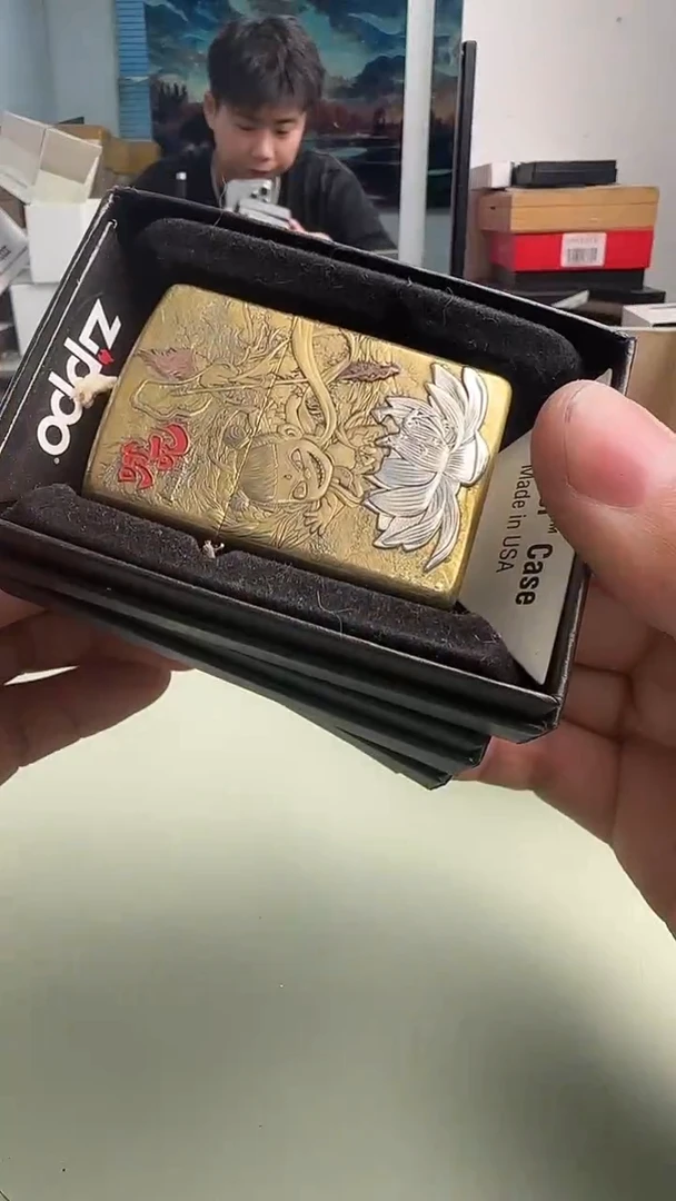 铜zippo打火机哪吒