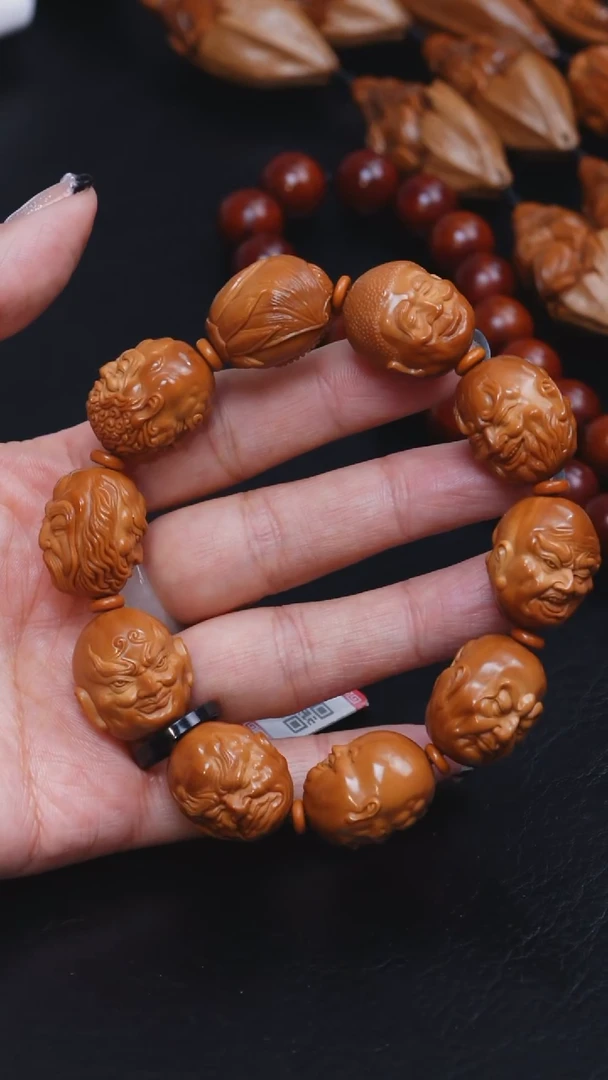吊坠橄榄核1.9写实十八罗汉