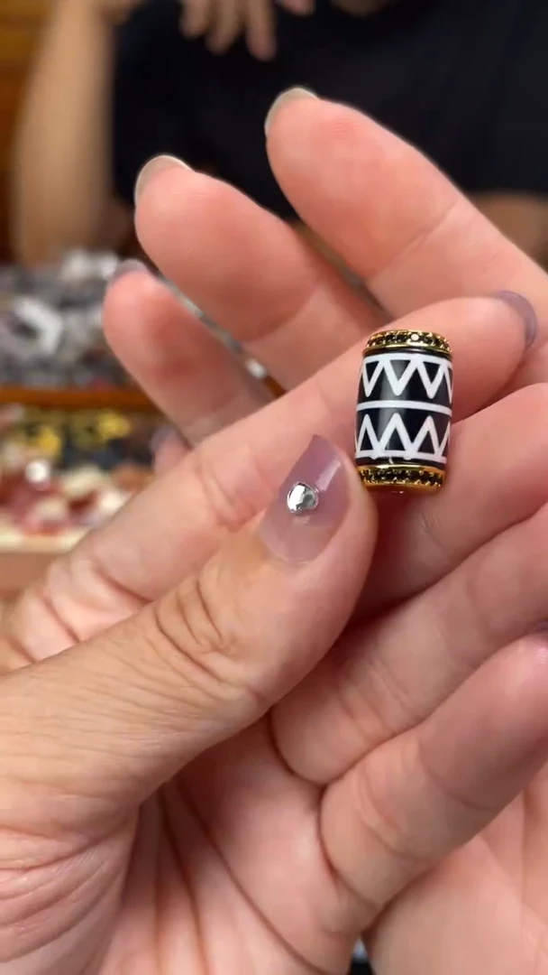 玛瑙/玉髓颈饰未镶嵌25鼓珠