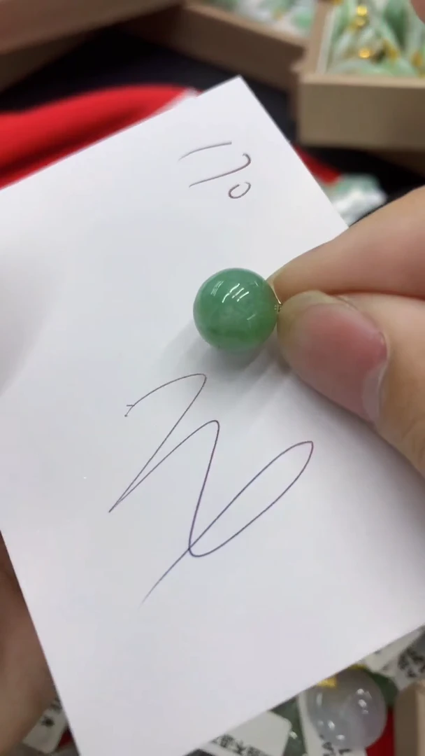 翡翠未镶嵌颈饰1111111111