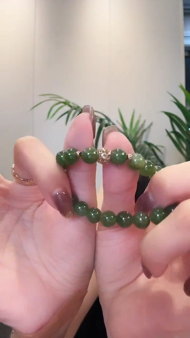 18K金镶嵌手串和田玉（碧玉）18K金和田玉手串