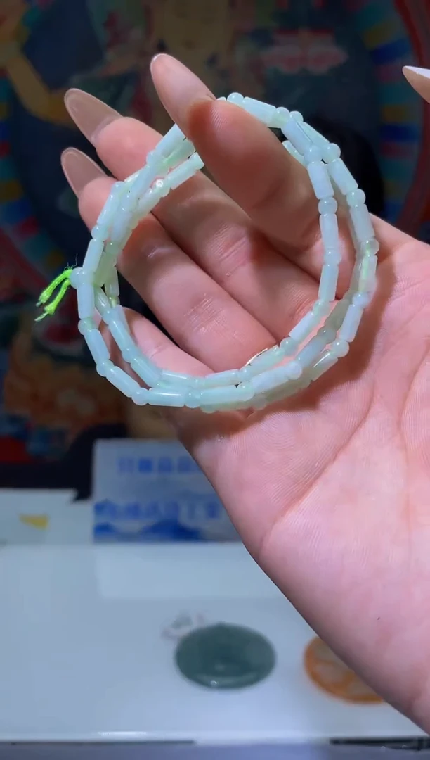 翡翠未镶嵌颈饰MFC0602017