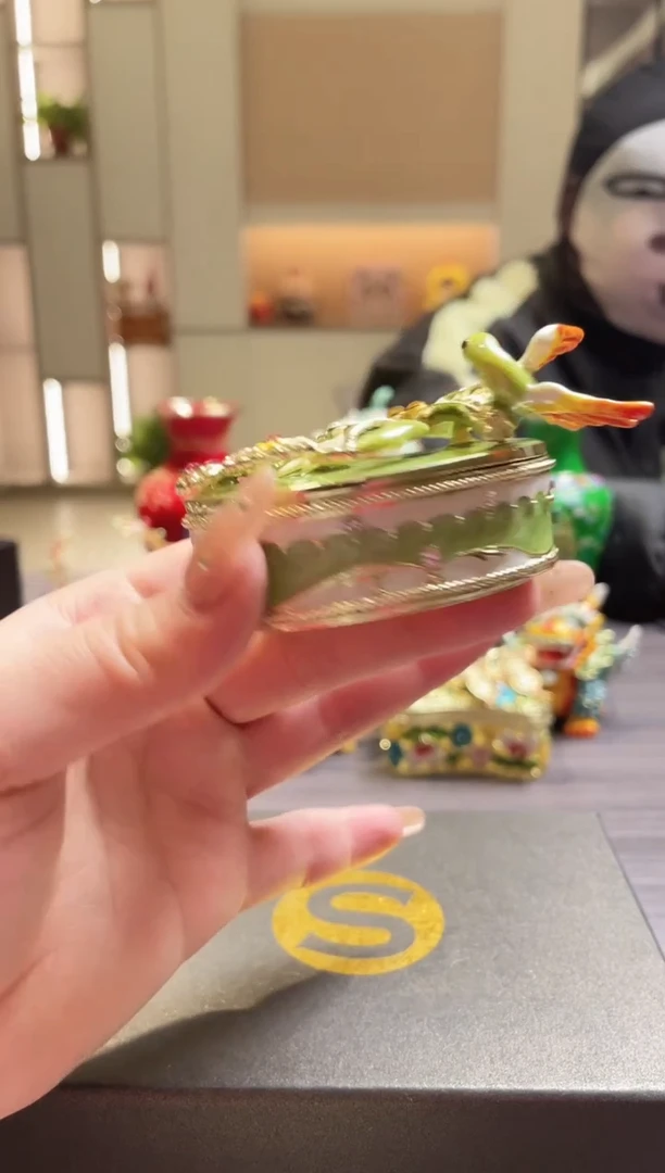 珐琅彩七宝烧首饰盒