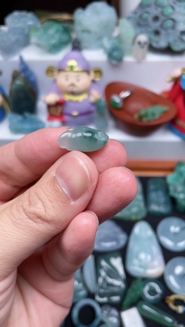 【闪购商品】翡翠摆件未镶嵌河豚
