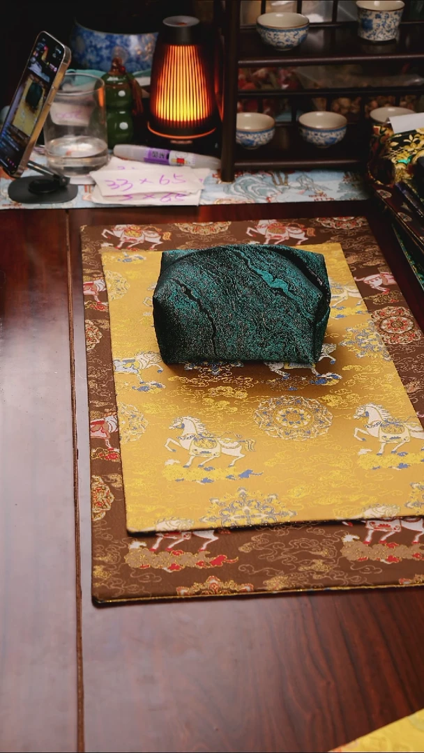 【鎏金绿纸巾套长16宽10高7】