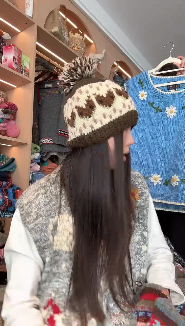 羊毛白咖狐狸羊毛帽