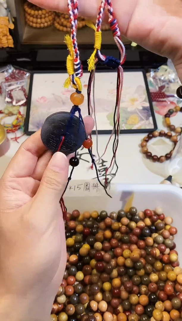 【闪购商品】蛇纹石玉颈饰未镶嵌设计款+一个大山鬼