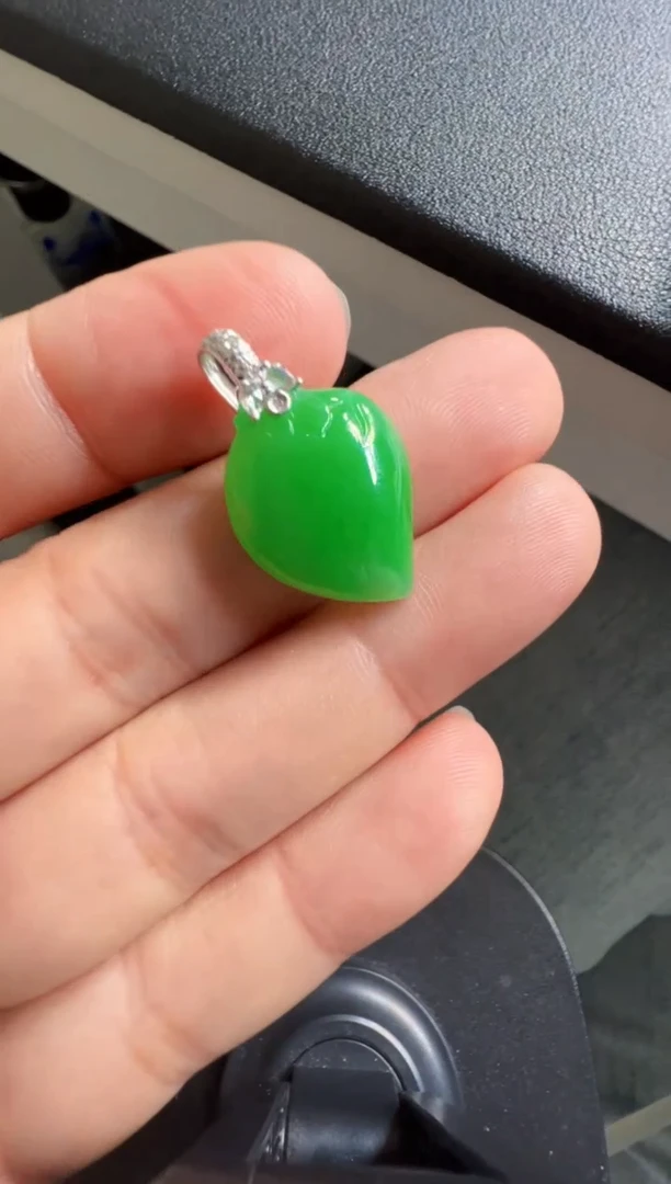 吊坠(不含链)18K金镶嵌翡翠4880