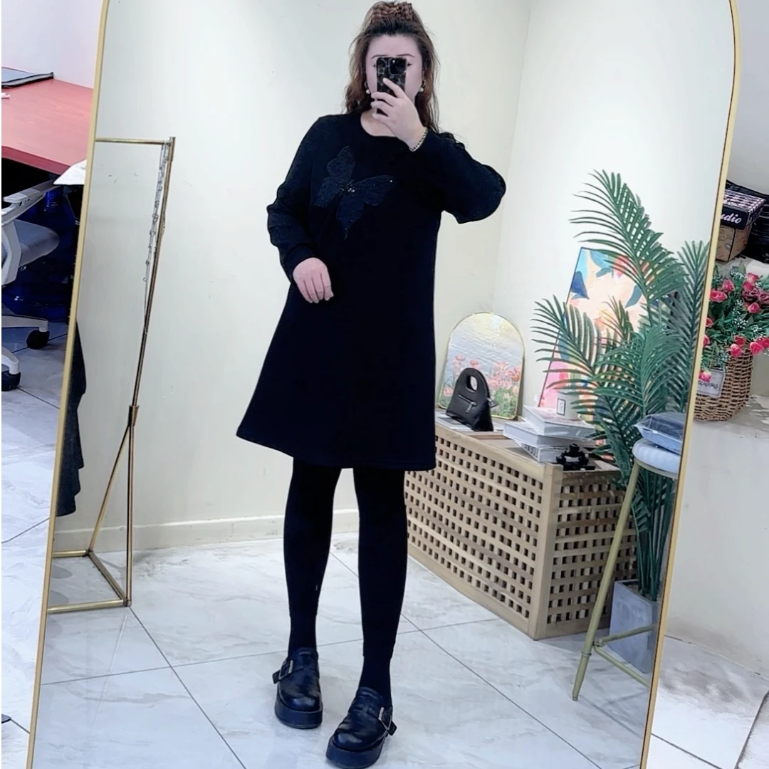 圆领蝴蝶国风显瘦连衣裙女 大码时尚打底中长款秋冬圆领韩版女装