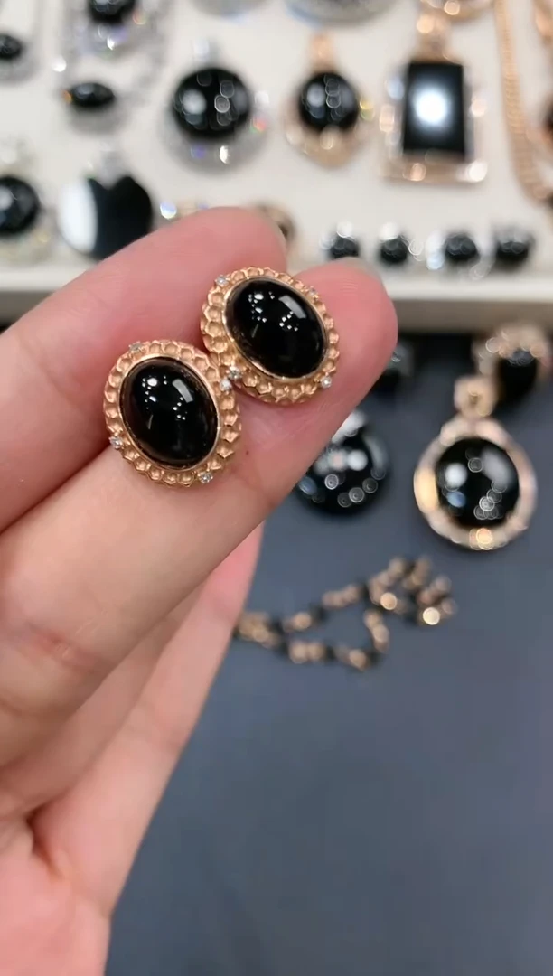 翡翠18K金镶嵌耳饰q22