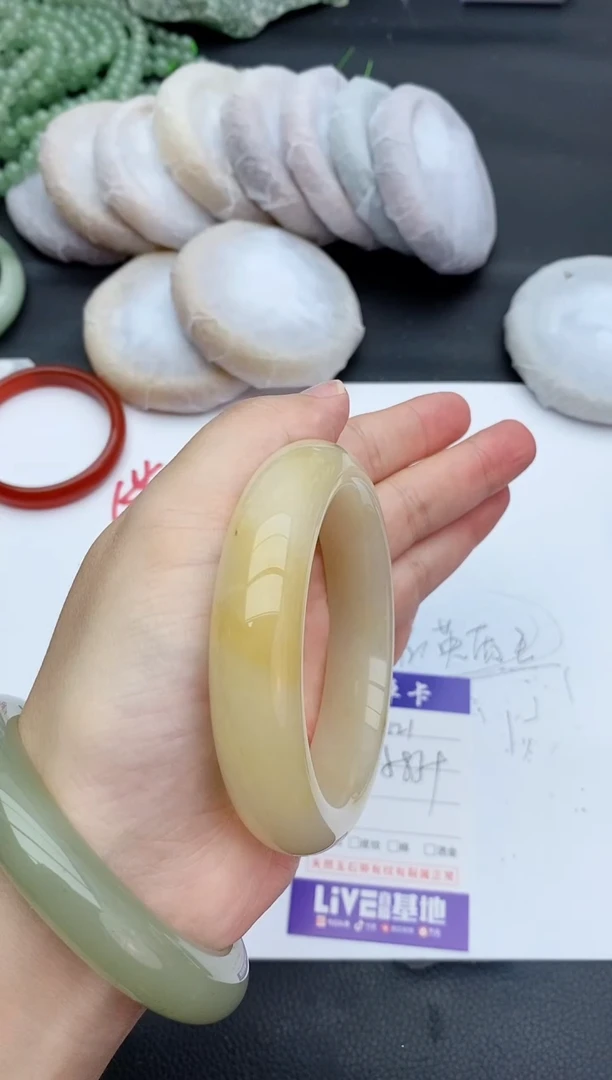 未镶嵌手镯石英质玉121+58/59