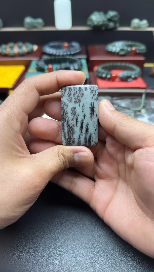 颈饰未镶嵌和田玉若羌水草意境平安卡35无事牌