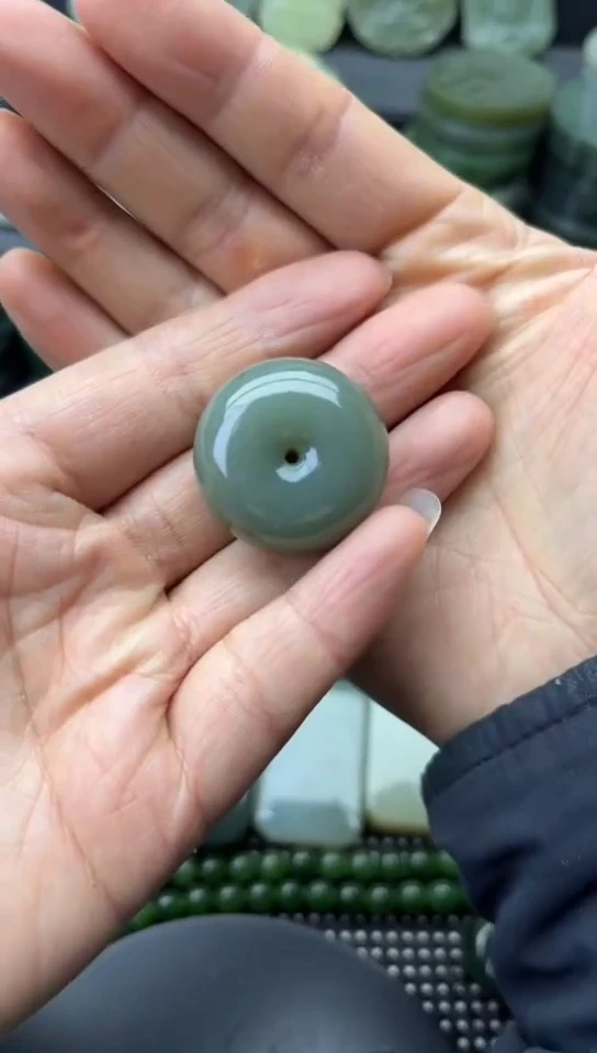 未镶嵌和田玉珠宝半成品牌子