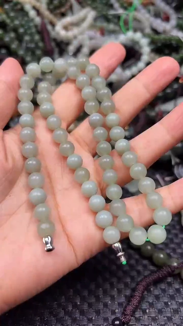 和田玉未镶嵌颈饰1