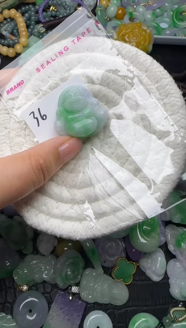 颈饰未镶嵌翡翠缅甸翡翠吊坠