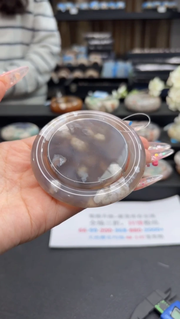 未镶嵌手镯石英质玉64(56圈赠送镯心)